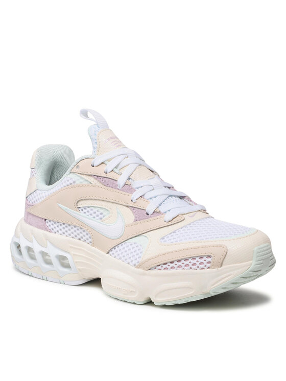 Nike Sneakersy Nike Zoom Air Fire CW3876 200 Biały