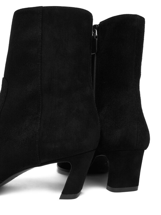 Stuart Weitzman Ботильйони Stuart Weitzman Stassi SM498 Чорний