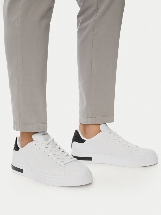 Armani Exchange Sneakersy Armani Exchange XM000140 AF11916 M0028 Biela