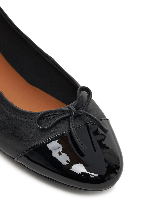 Tommy Hilfiger Balerina Tommy Hilfiger Patent Toe-Cap FW0FW08830 Fekete