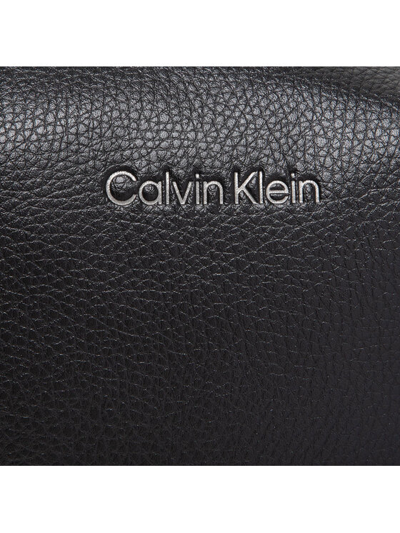 Calvin Klein Ľadvinka Calvin Klein Ck Must Reporter S K50K508695 Čierna