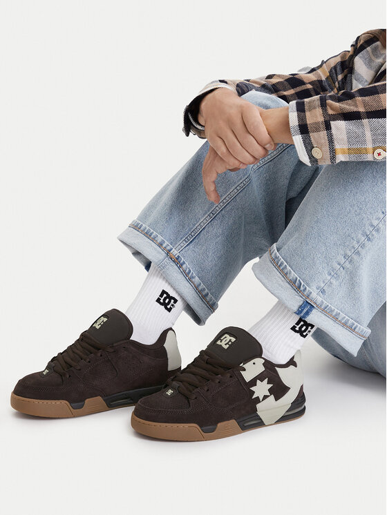 DC Shoes Sneakersy DC Shoes EO-COMMAND SE DC03287210 Tmavo hnedá