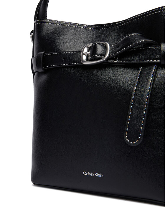 Calvin Klein Kabelka Calvin Klein Buckle Mini Bucket Crossbody LV04F3550G Čierna
