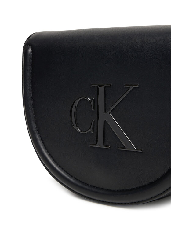 Calvin Klein Soma Calvin Klein Bold Ck Saddle Crossbody LV04F3221G Melns