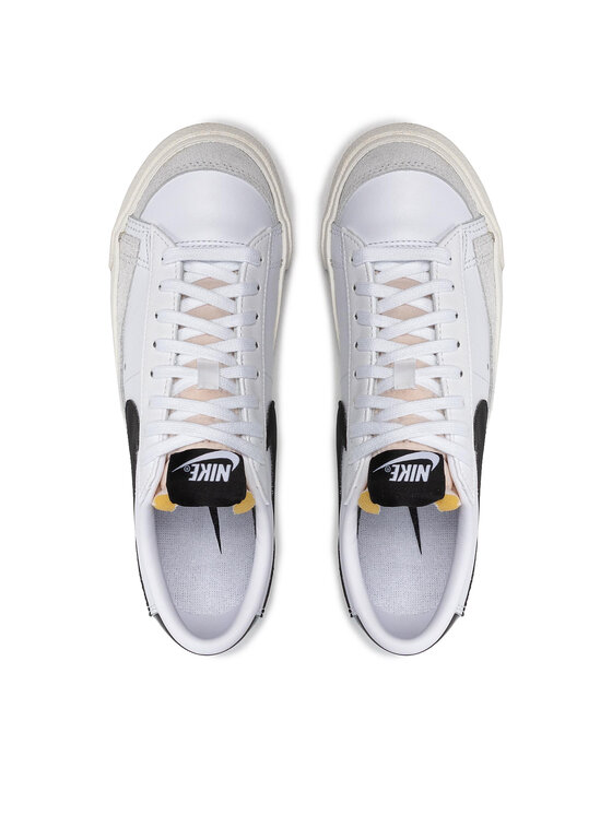 Nike Снікерcи Nike Blazer Low '77 DC4769 102 Білий
