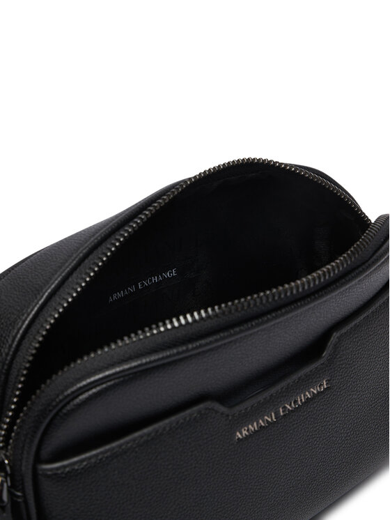 Armani Exchange Brašna Armani Exchange XM002583 AF22651 UC001 Černá