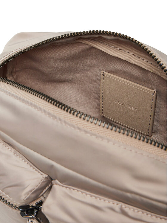 Calvin Klein Brašna Calvin Klein Tech Utility Camera Bag LV04G3178G Krémová