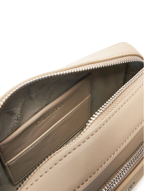 Calvin Klein Torebka Calvin Klein Ck Must Convertible Camera Bag K60K612901 Beżowy