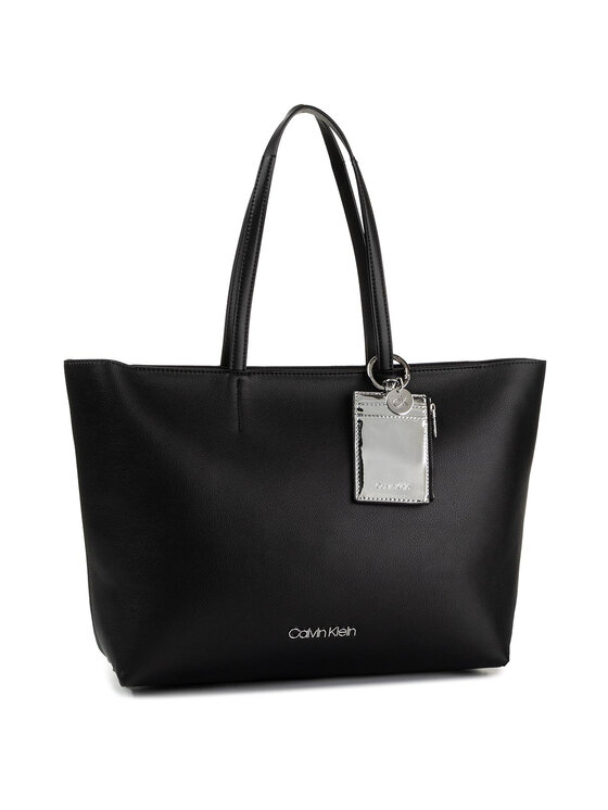 Calvin Klein Kabelka Calvin Klein Ck Must Psp20 Med Shopper K60K606014 Černá