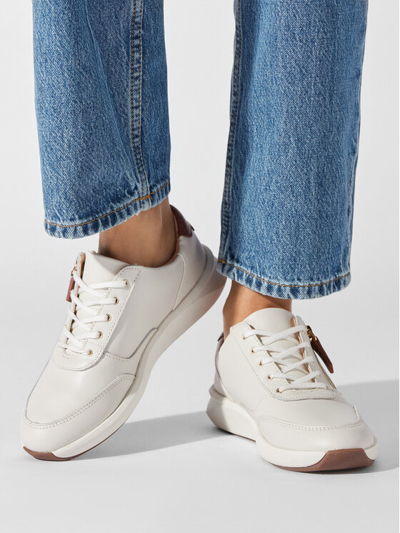 Clarks Snīkeri Clarks Un Rio Zip 261673724 Balts