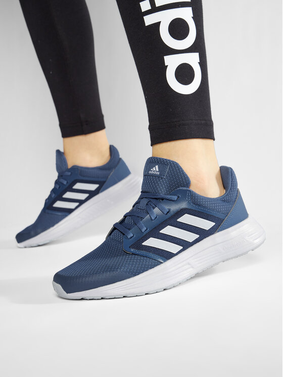 adidas Взуття для бігу adidas Galaxy 5 FY6741 Cиній