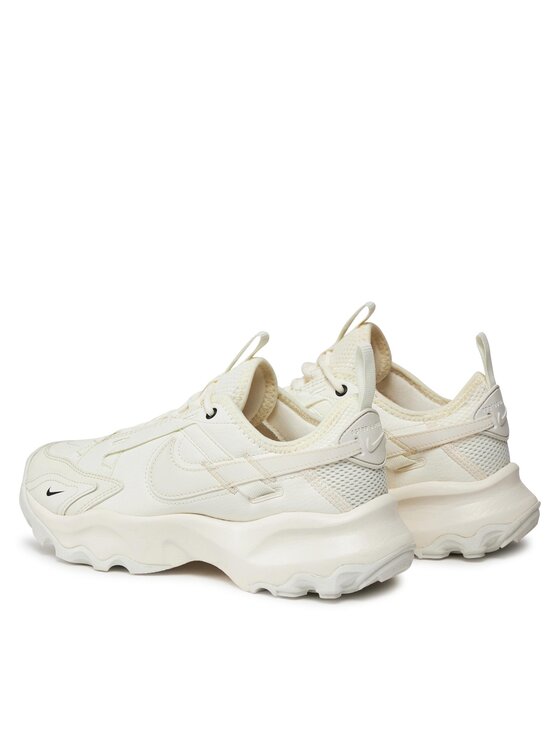 Nike Superge Nike TC 7900 DD9682 100 Bela