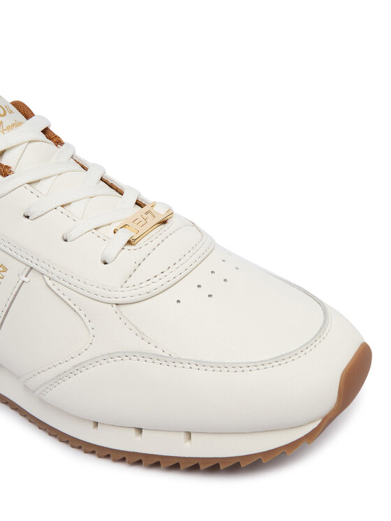 EA7 Emporio Armani Снікерcи EA7 Emporio Armani 7X000648 AF15588 M0015 Кремовий