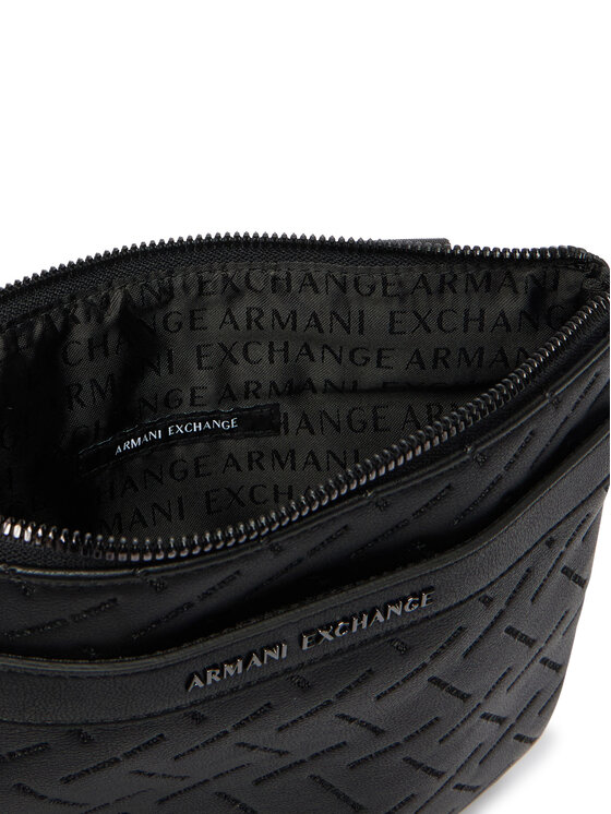 Armani Exchange Brašna Armani Exchange XM002597 AF22652 UC001 Černá