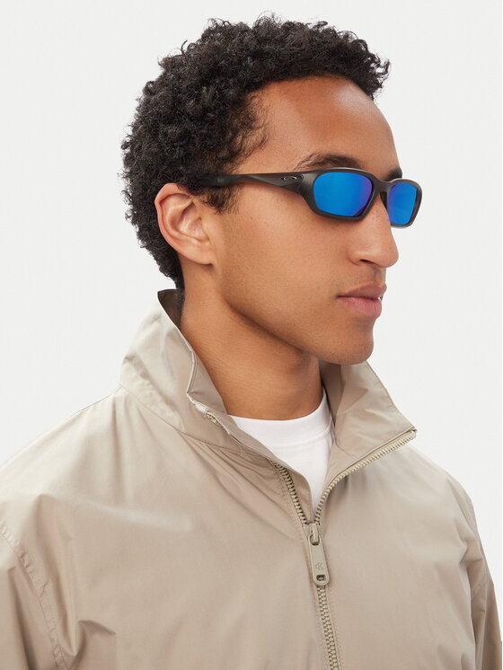 Oakley Okulary przeciwsłoneczne Oakley Terraforma 0OO9530 95300258 Szary