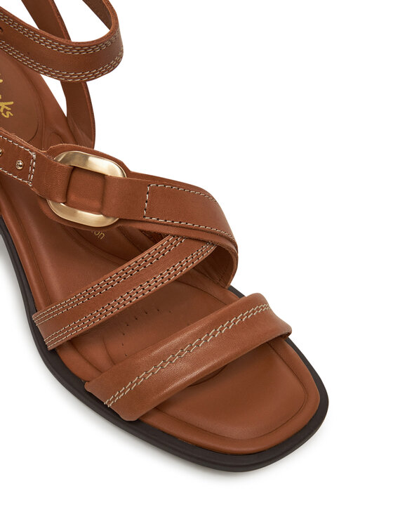 Clarks Sandali Clarks Morwyn Strap 26181244 Rjava