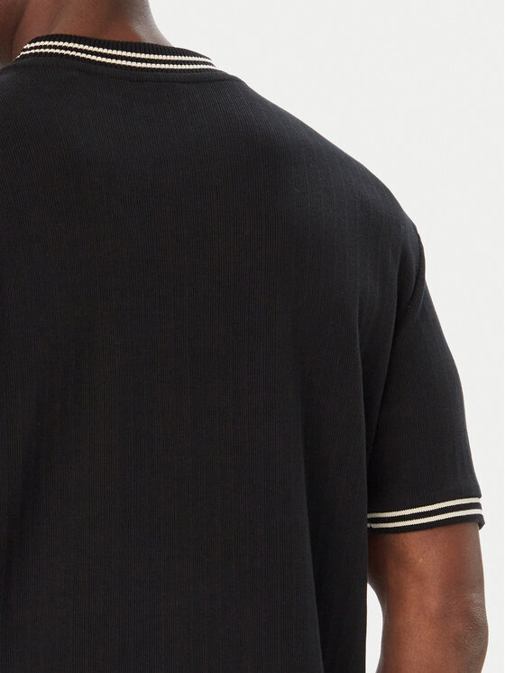 Guess Guess T-shirt 184033 Nero Classic Fit