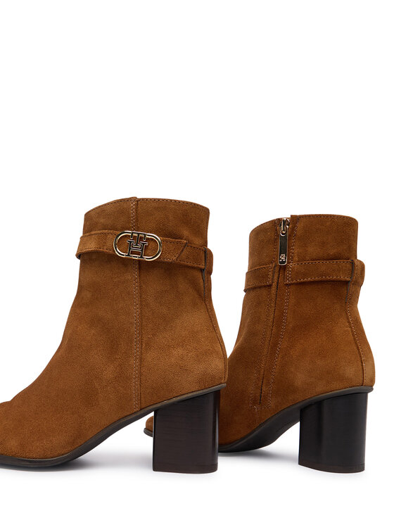 Tommy Hilfiger Botki Tommy Hilfiger Th Strap Suede Block Heel Boot FW0FW09521 Beżowy ciemny