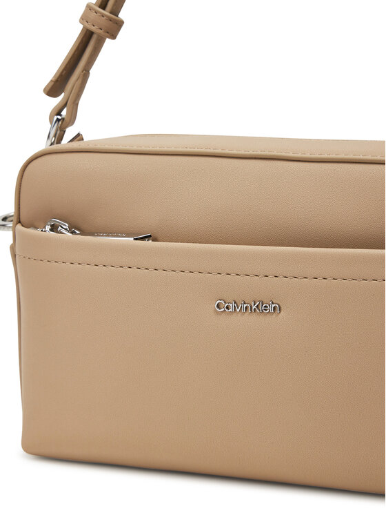 Calvin Klein Kabelka Calvin Klein Ck Must Convertible Camera Bag K60K612901 Béžová