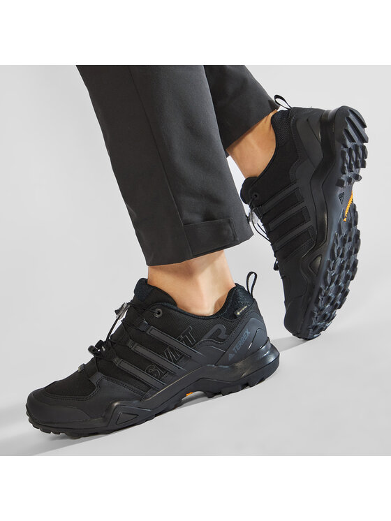 adidas Scarpe da trekking adidas Terrex Swift R2 Gtx GORE-TEX CM7492 Nero