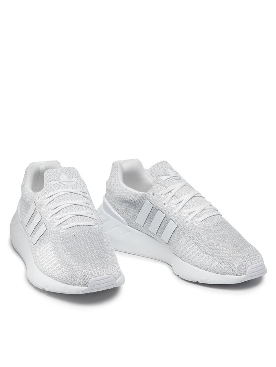 adidas Снікерcи adidas Swift Run 22 GZ3499 Сірий