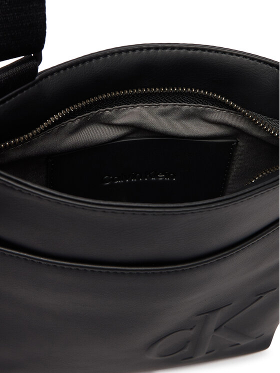 Calvin Klein Geantă crossover Calvin Klein Bold Ck Flatpack LV04D3344G Negru