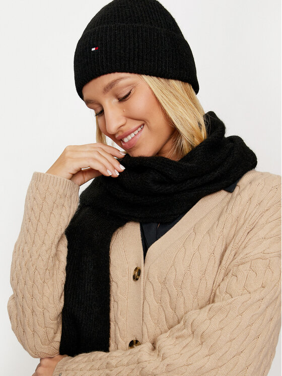 Tommy Hilfiger Комплект шал и шапка Tommy Hilfiger AW0AW17124 Черен