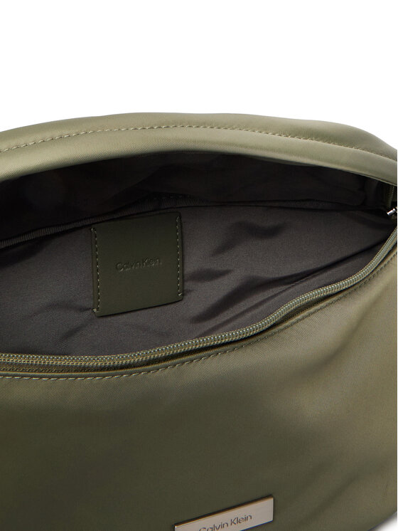 Calvin Klein Torbica za okrog pasu﻿ Calvin Klein Sleek Waistbag Sling LV04D3148G Zelena