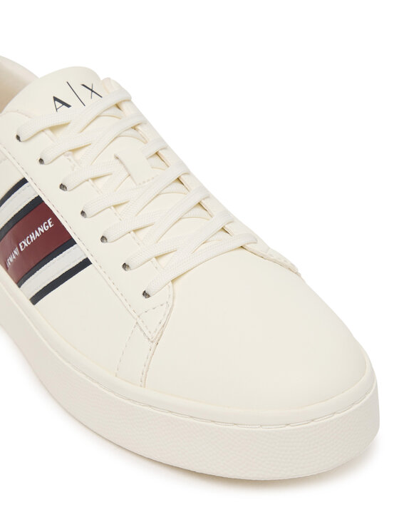 Armani Exchange Sneakersy Armani Exchange XM002198 AF21421 M0430 Krémová