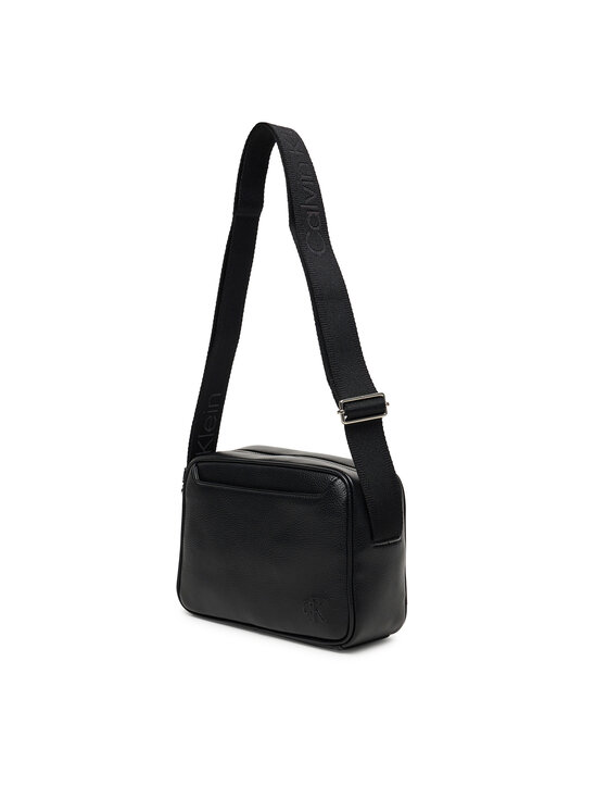 Calvin Klein Taška cez rameno Calvin Klein Cargo Camera Bag LV04D3129G Čierna