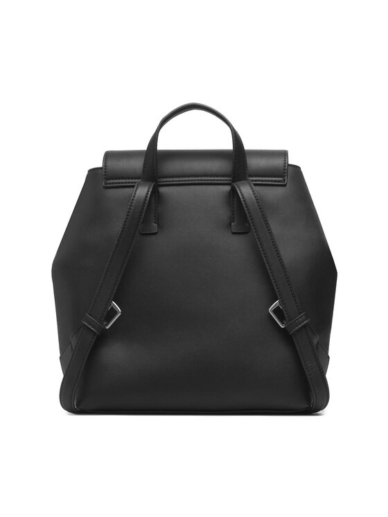 Calvin Klein Batoh Calvin Klein Ck Must Campus Backpack W/Flap K60K610742 Černá