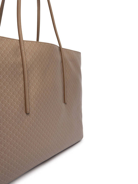 Calvin Klein Дамска чанта Calvin Klein Emblem Aop Large Tote W/ Pouch LV04F3364G Бежов