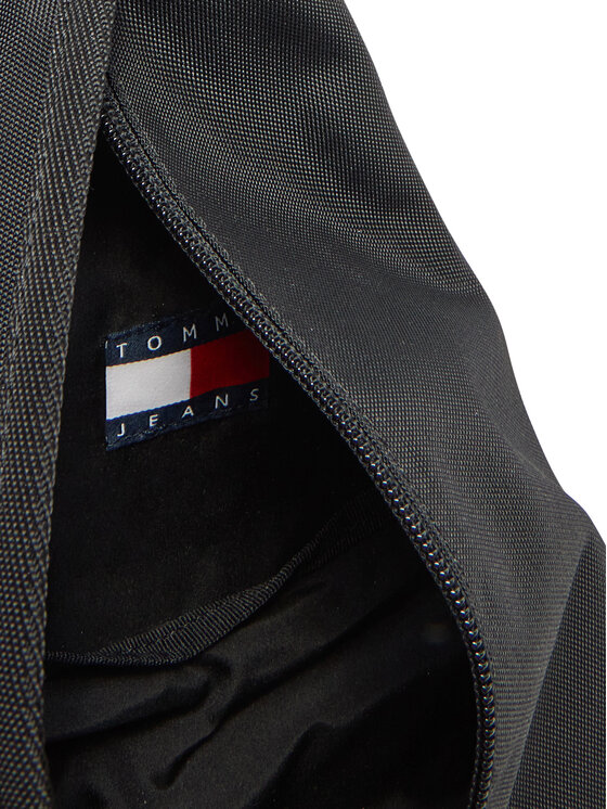 Tommy Jeans Nahrbtnik Tommy Jeans Tjm Ess Daily Sling Bag AM0AM13391 Črna