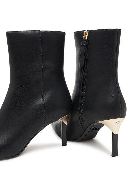 Armani Exchange Členková obuv Armani Exchange XW001645 AF13876 UC001 Čierna