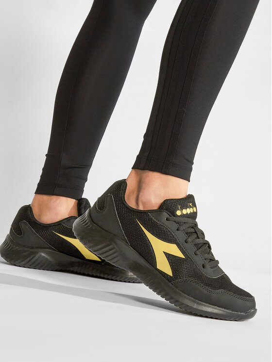 Diadora Взуття для бігу Diadora Robin W 101.178073 01 C0893 Чорний