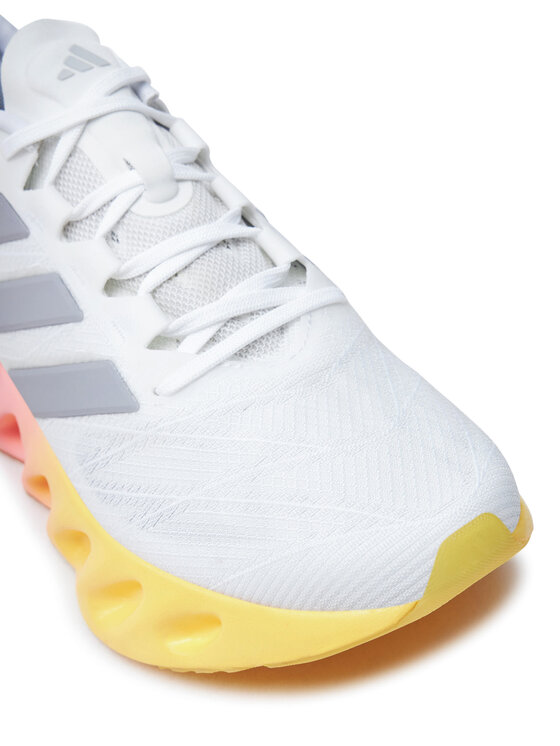 Маратонки за бягане adidas Switch Fwd 2 IF9187 Бял | Obuvki.bg