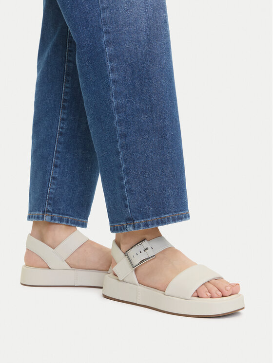 Clarks Sandały Clarks Alda Strap 26176258 Biały