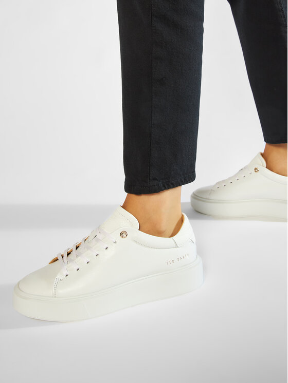 Ted Baker Tenisice Ted Baker Yinka 246700 Bijela