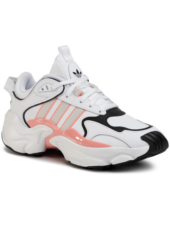 adidas Sneakersy adidas Magmur Runner W EG5435 Biały