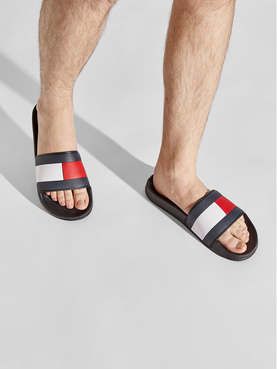 Tommy Hilfiger Natikači Tommy Hilfiger Rubber Th Flag Pool Slide FM0FM04263 Črna