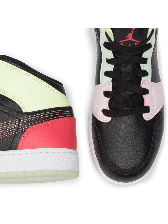 Nike Superge Nike Air Jordan 1 Mid Se (Gs) AV5174 076 Črna