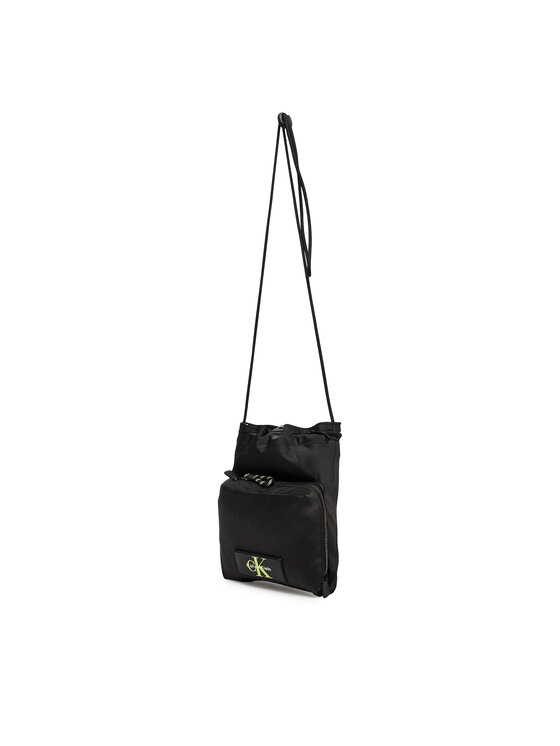 Calvin Klein Geantă crossover Calvin Klein Tech Utility Small Cb LV04G1079G Negru