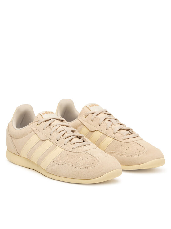 adidas Снікерcи adidas Barreda Lo Shoes KJ4747 Світло-бежевий