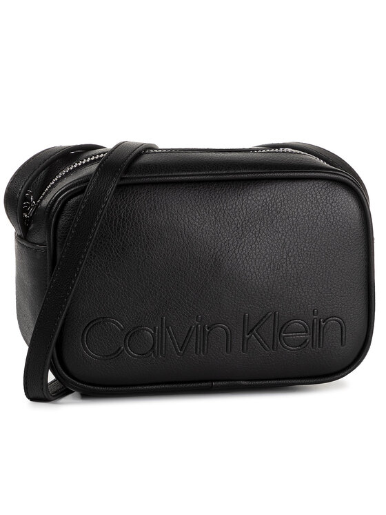 Calvin Klein Táska Calvin Klein Rapid Camerabag K60K605598 Fekete
