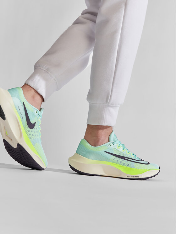 Nike Tekaški čevlji Nike Zoom Fly 5 DM8968 300 Zelena