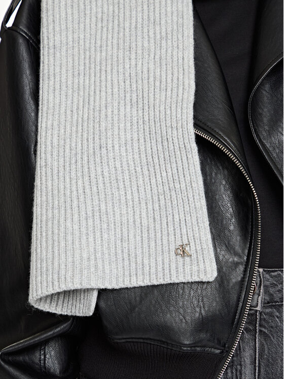 Calvin Klein Šál Calvin Klein Ck Metal Wool Rib Scarf LV04D8056G Sivá