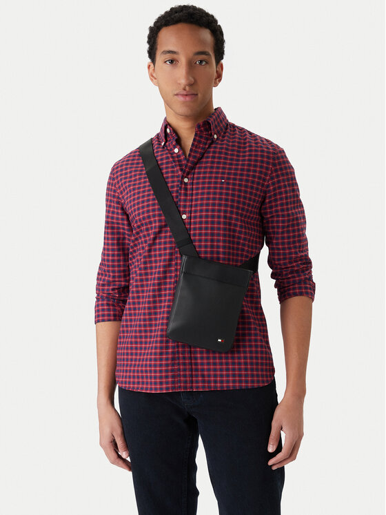 Tommy Hilfiger Ľadvinka Tommy Hilfiger Th Flag Mini Crossover AM0AM14014 Čierna