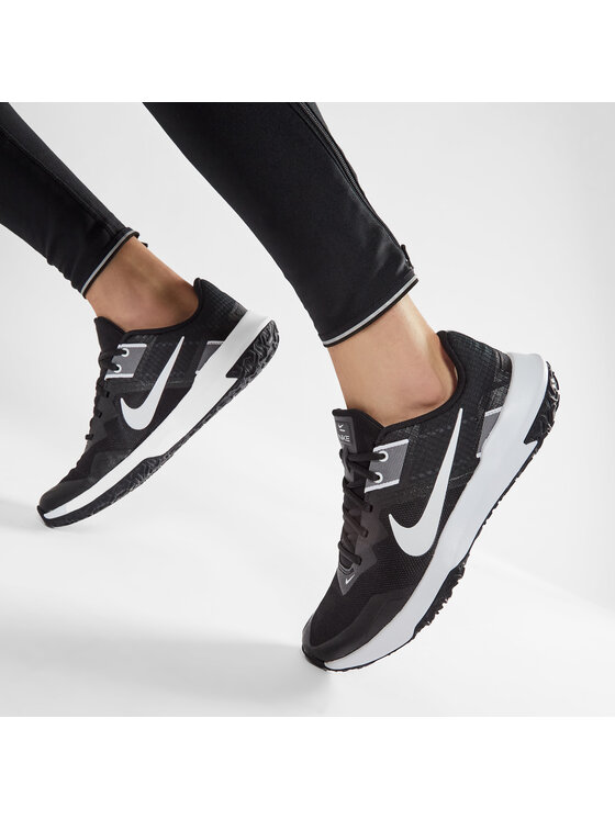 Nike Topánky do posilňovne Nike Varsity Compete Tr 3 CJ0813 001 Čierna