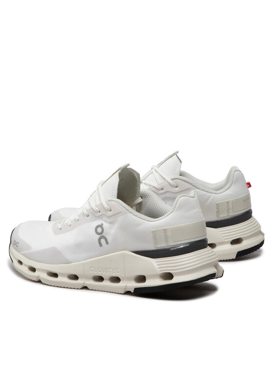 On Tenisice On Cloudnova Form 2698478 Bijela