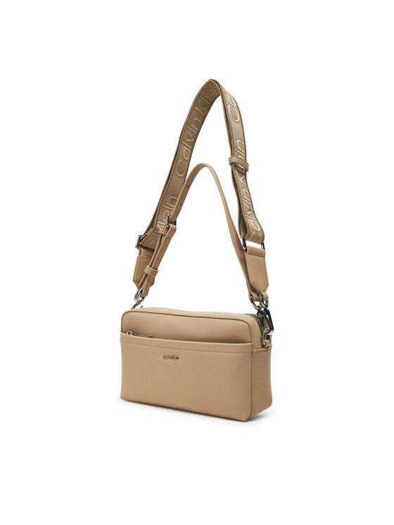 Calvin Klein Torebka Calvin Klein Ck Must Convertible Camera Bag K60K612901 Beżowy